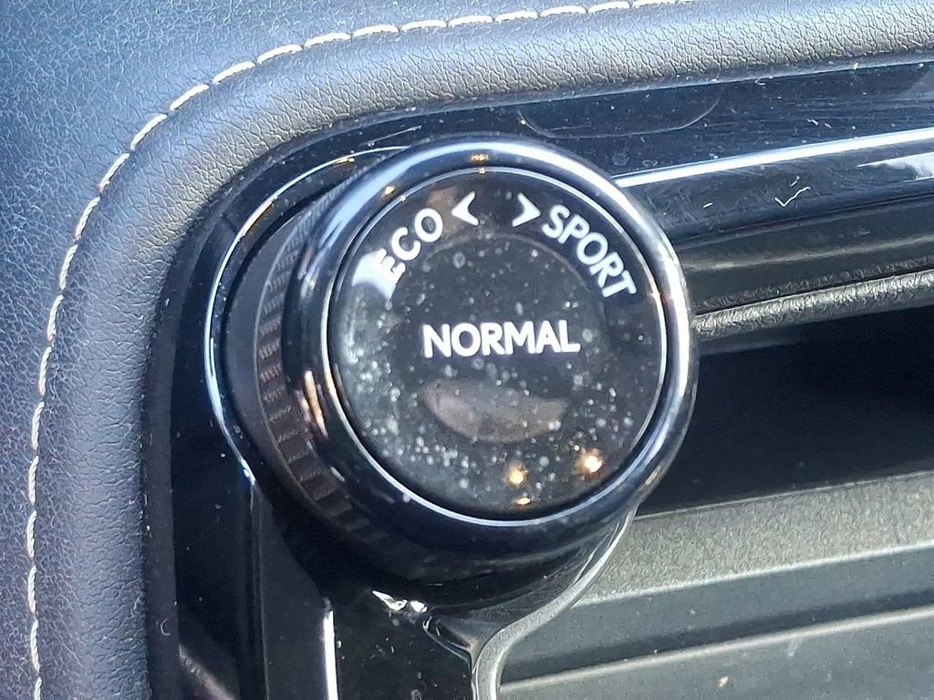 Used 2023 Lexus NX 250 FWD w/ Towing Package (2000 Lbs) image 23