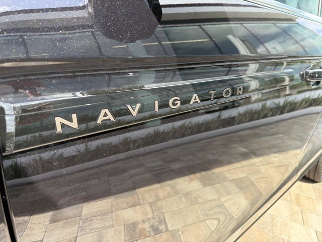 New 2026 Lincoln Navigator L Black Label AWD/4WD image 8