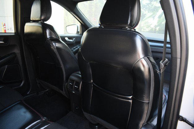 Used 2025 Ford Escape ST-Line Select AWD/4WD image 27