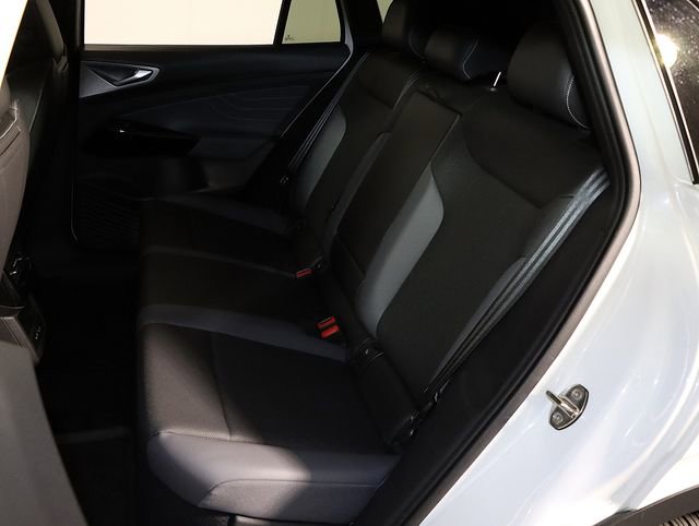 Used 2023 Volkswagen ID.4 Pro S image 13