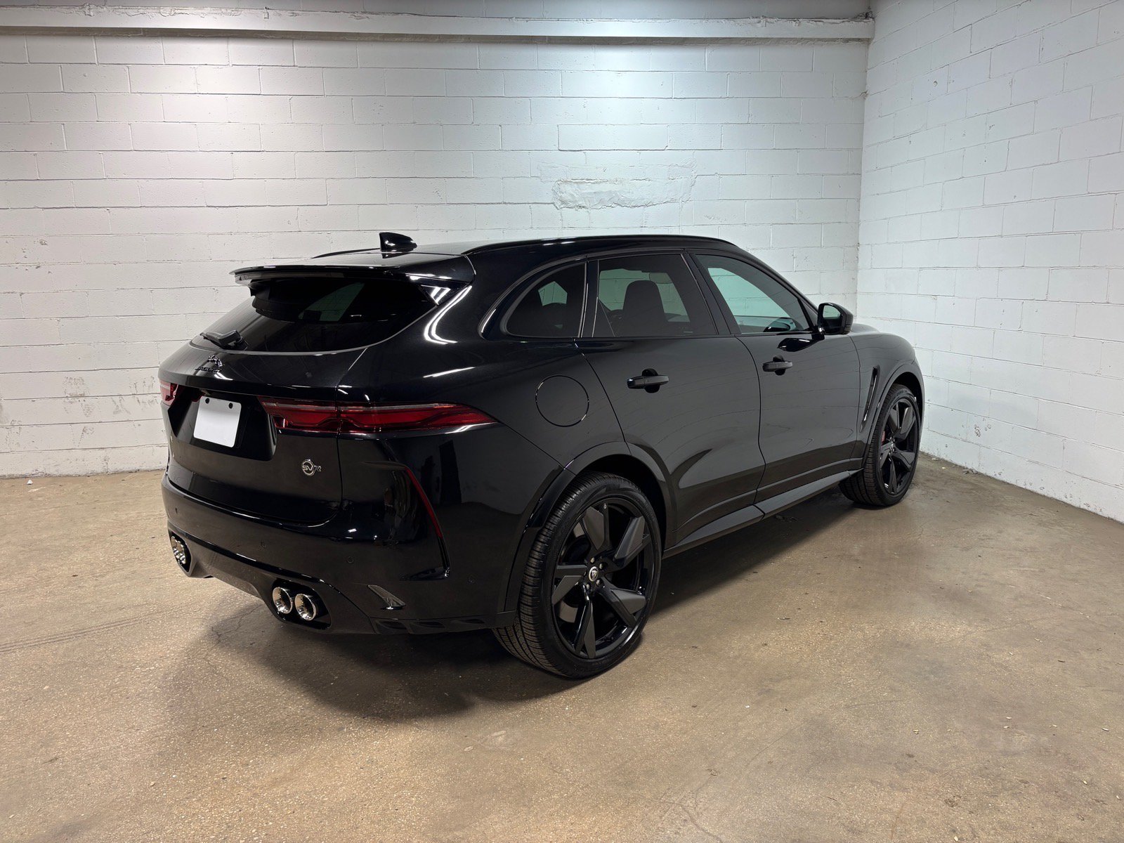 New 2026 Jaguar F-PACE SVR 575 Edition AWD/4WD image 6