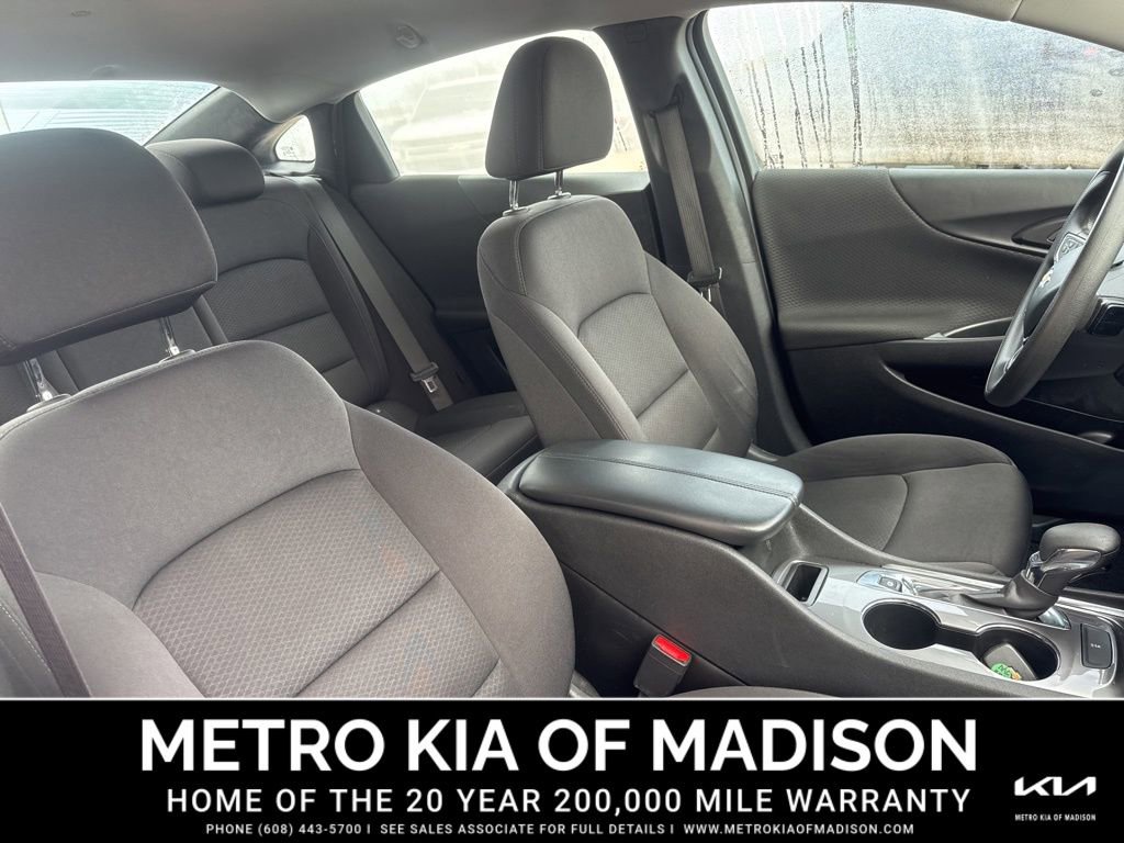 Used 2023 Chevrolet Malibu LT image 38
