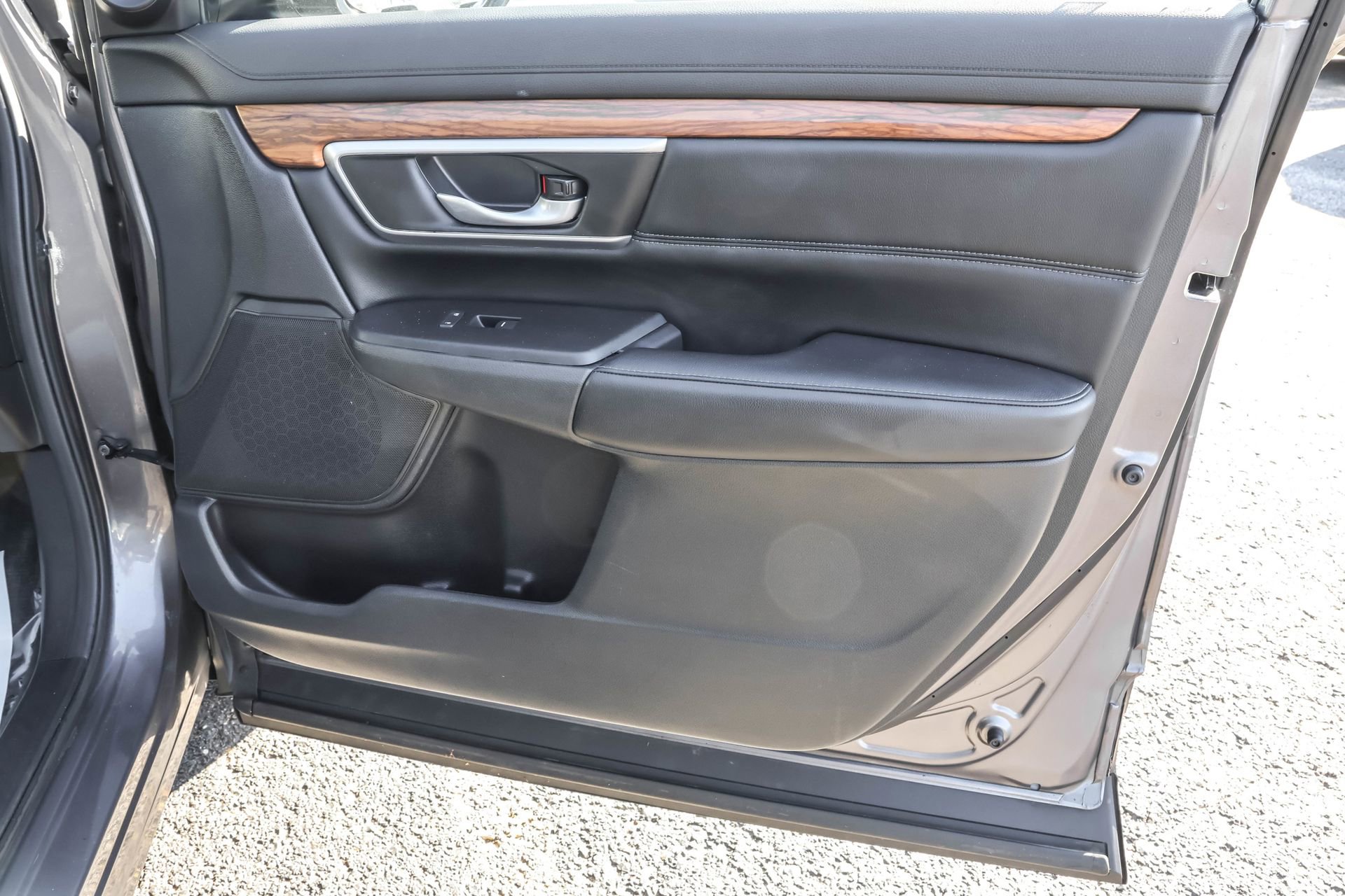 Used 2020 Honda CR-V Touring image 46