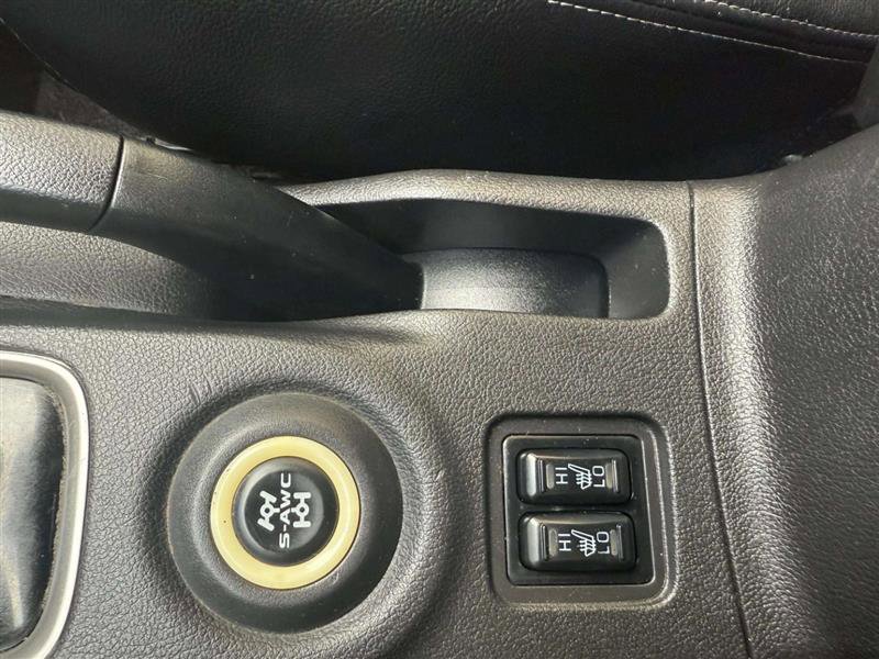 Used 2014 Mitsubishi Outlander GT image 37