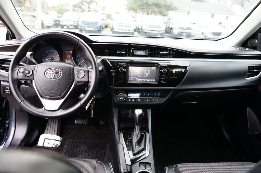 Used 2016 Toyota Corolla S image 13