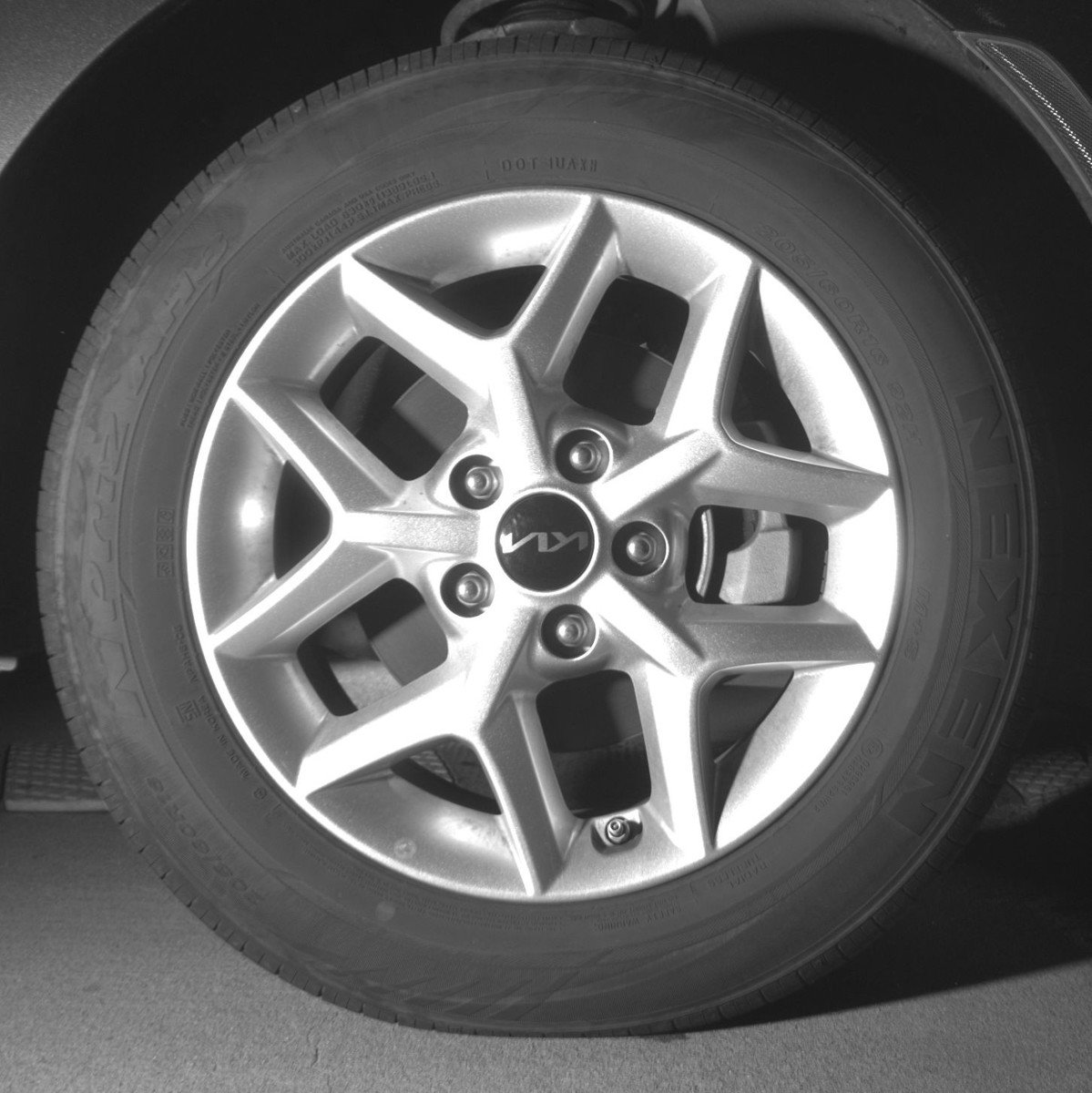 Used 2025 Kia Soul LX w/ LX Technology Package image 13