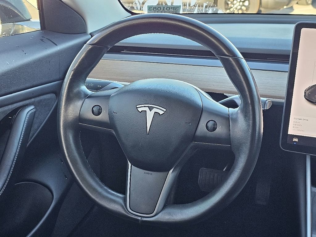 Used 2018 Tesla Model 3 Long Range image 31