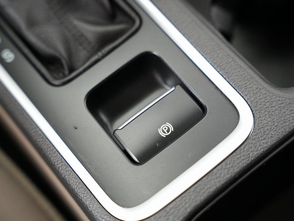 Used 2018 Ford Escape SE image 27