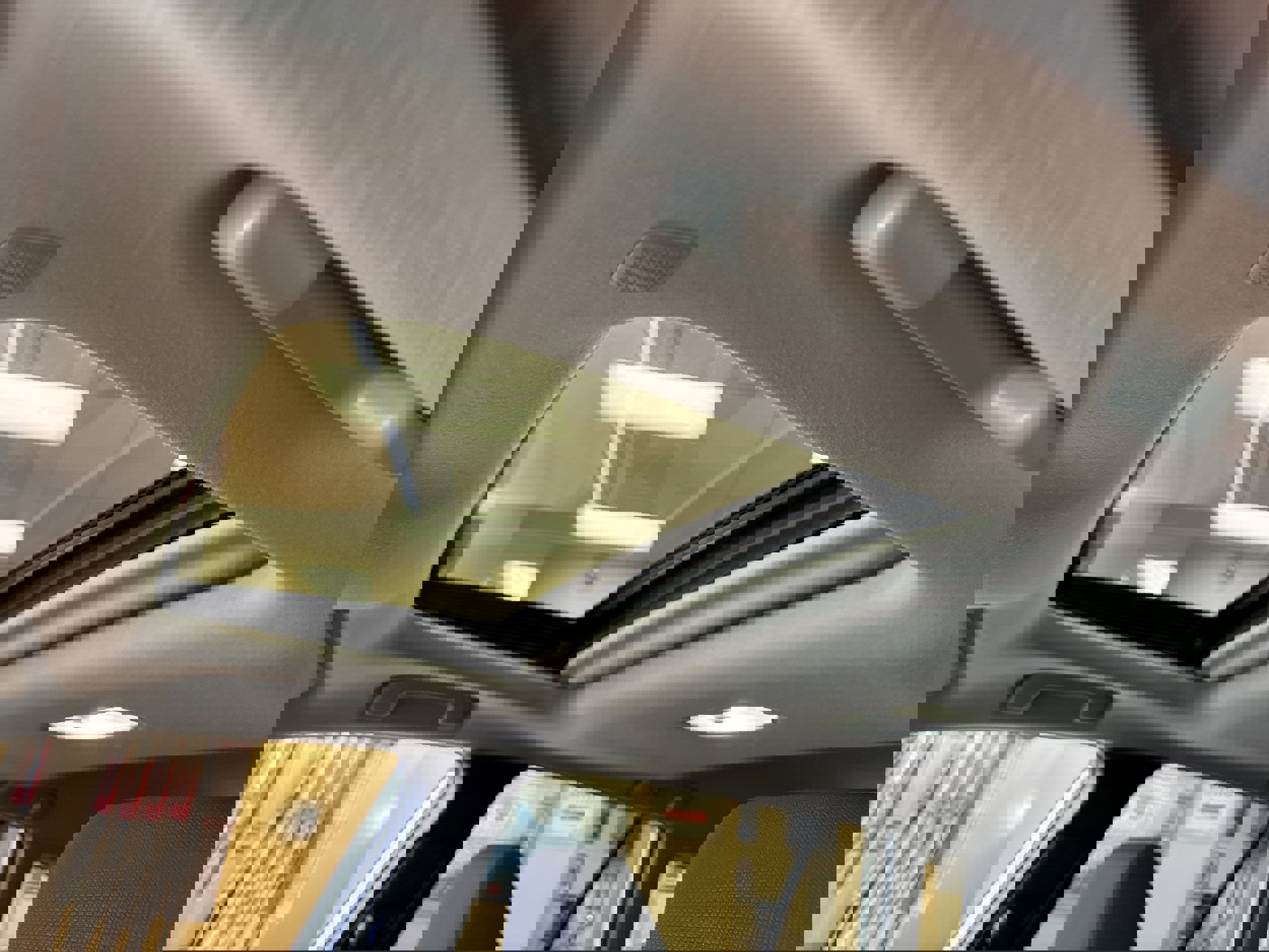 Used 2022 Toyota Corolla Cross LE w/ Moonroof Package image 6