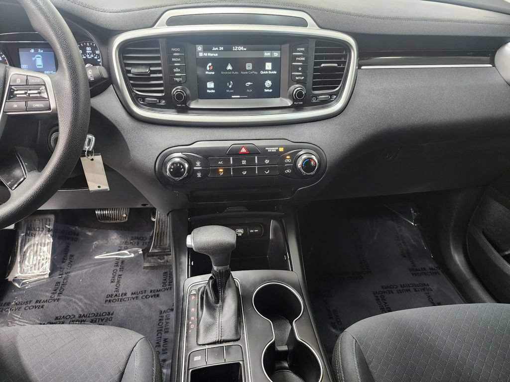 Used 2020 Kia Sorento LX FWD image 16