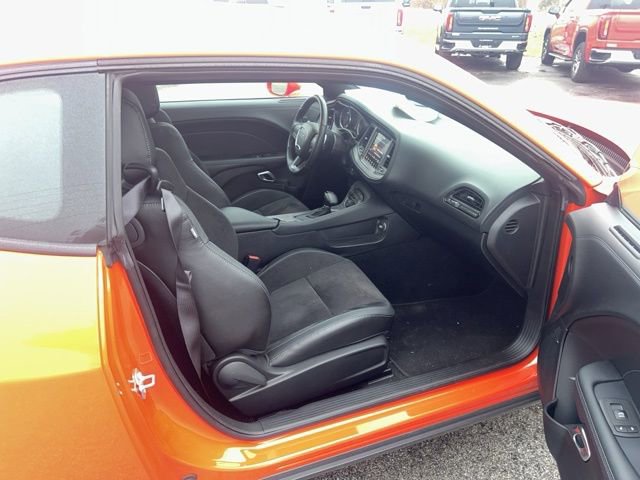 Used 2023 Dodge Challenger R/T w/ Plus Package image 31