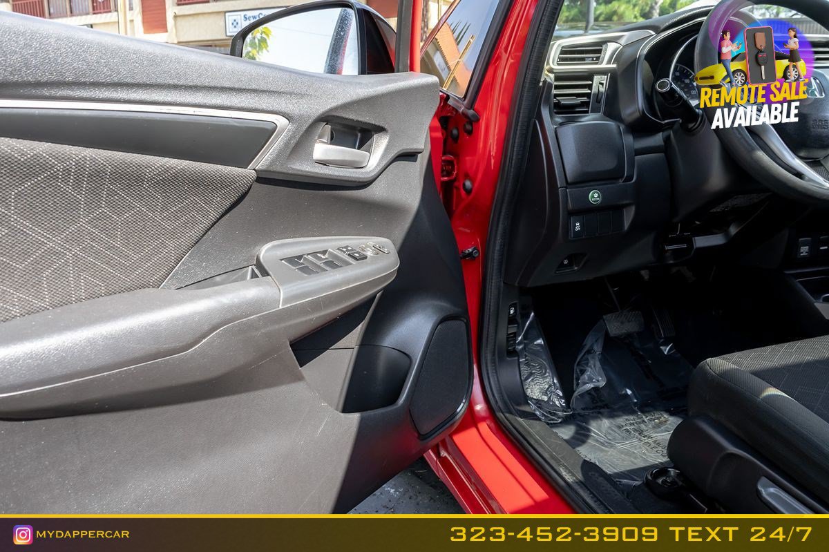 Used 2017 Honda Fit EX image 11