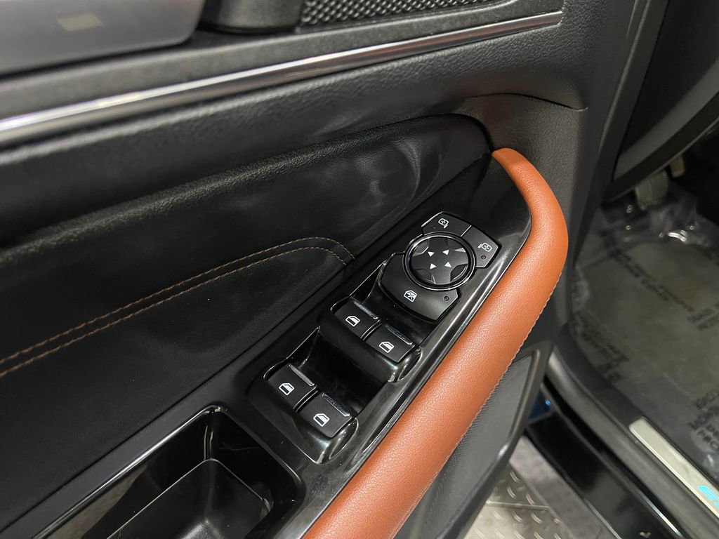 Used 2017 Ford Edge Titanium w/ Equipment Group 301A image 16