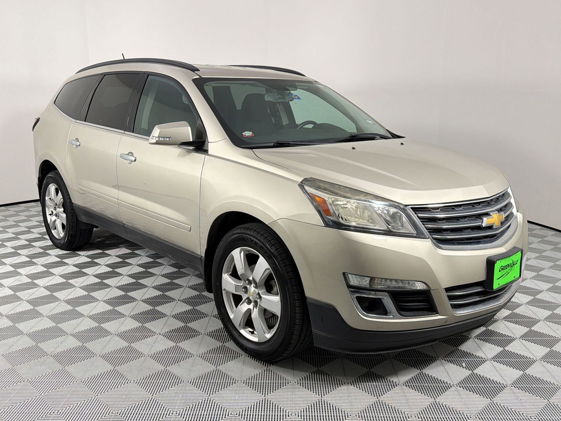 Used 2016 Chevrolet Traverse LT w/ Style and Technology Package image 7
