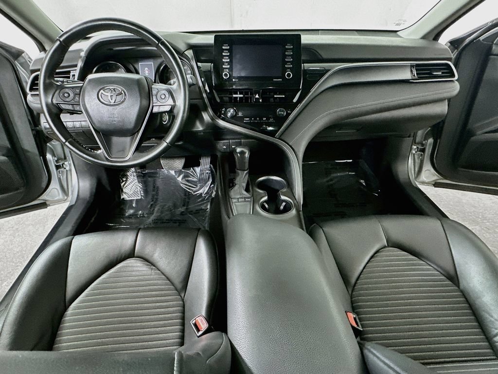 Used 2023 Toyota Camry SE FWD image 16