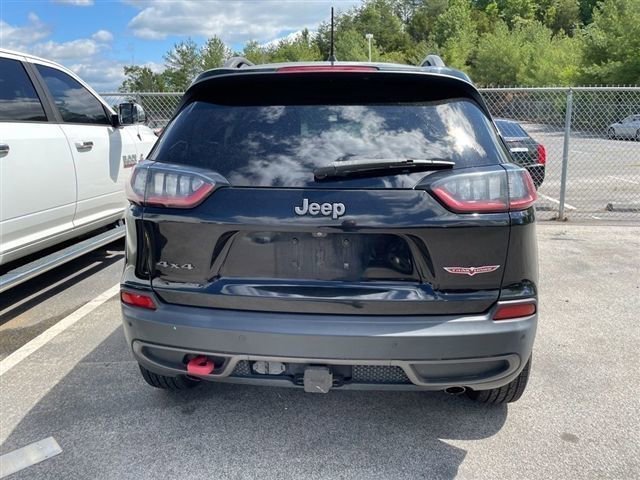 Used 2019 Jeep Cherokee Trailhawk AWD/4WD image 14