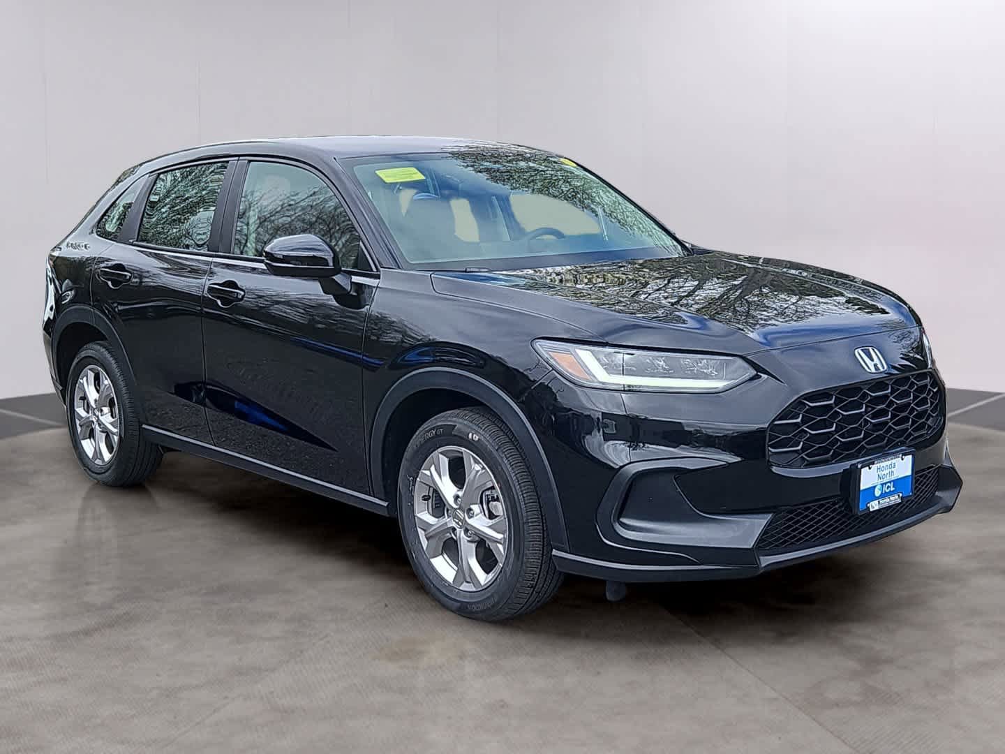 Certified 2023 Honda HR-V LX image 3