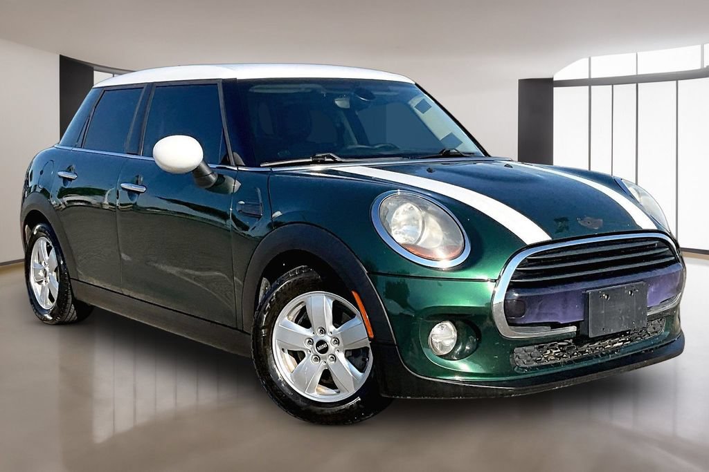 Used 2017 MINI Cooper 4-Door Hardtop FWD image 11