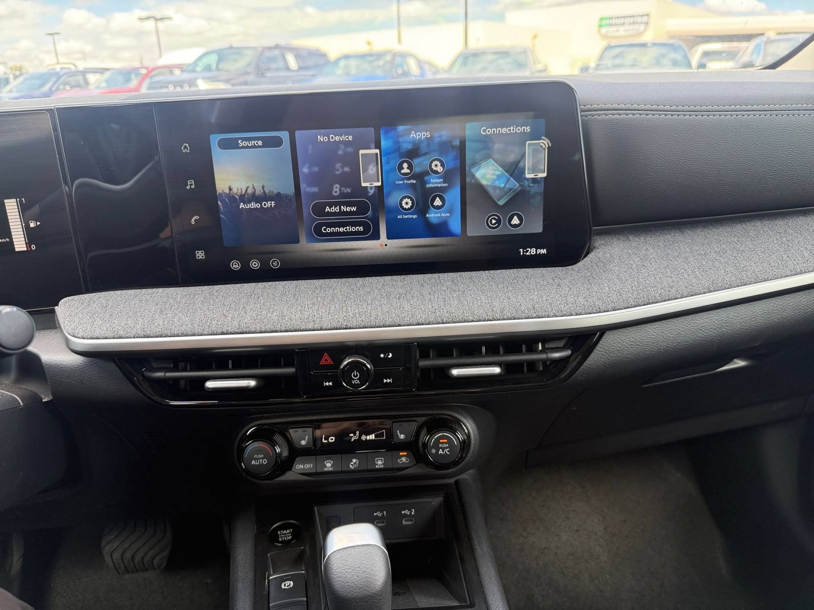 Used 2026 Nissan Kicks SV w/ Cold Weather Package FWD image 16