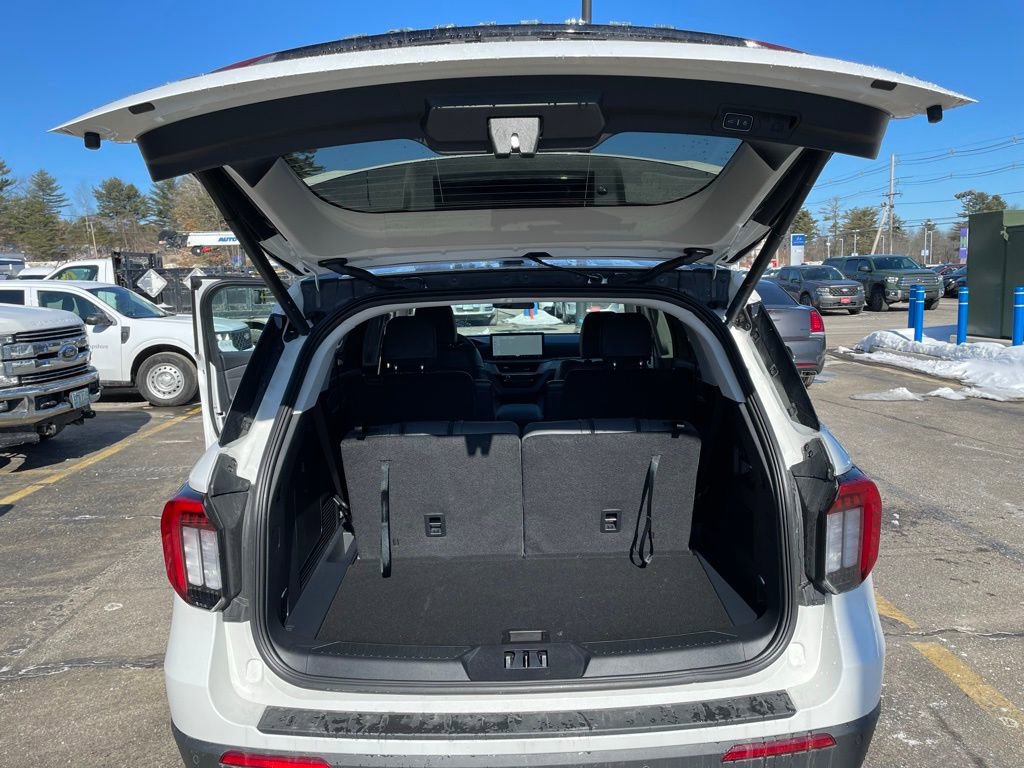 New 2026 Ford Explorer Active w/ Active Comfort Package image 24
