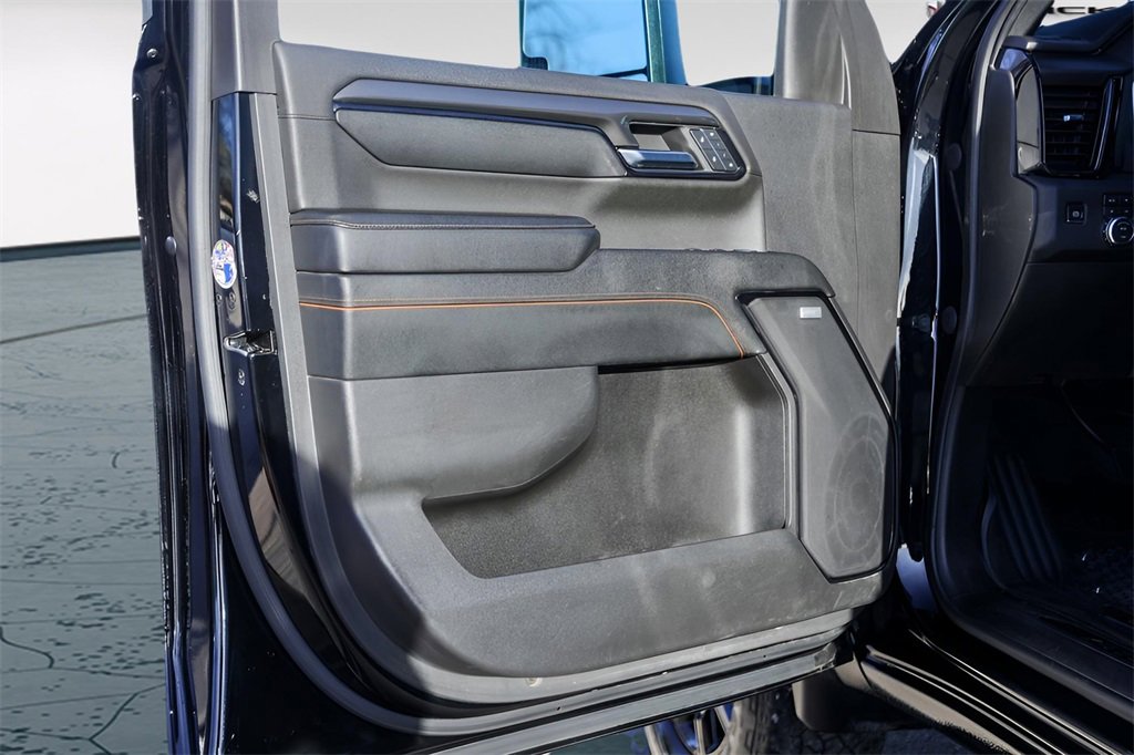 Used 2024 GMC Sierra 3500 AT4 w/ AT4 Premium Plus Package image 26