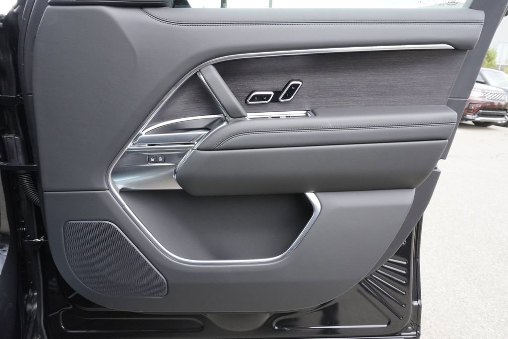 New 2026 Land Rover Range Rover SE AWD/4WD image 21