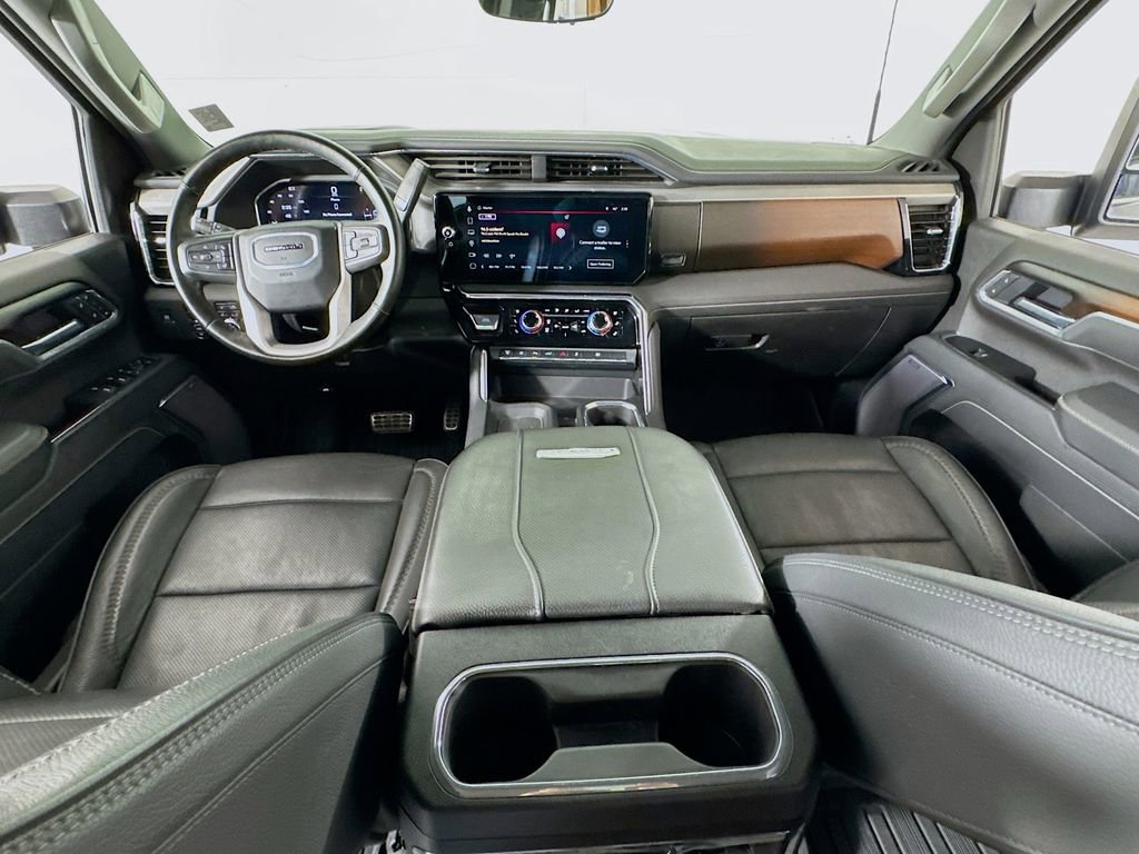 Used 2025 GMC Sierra 3500 Denali w/ Denali Reserve Package image 31