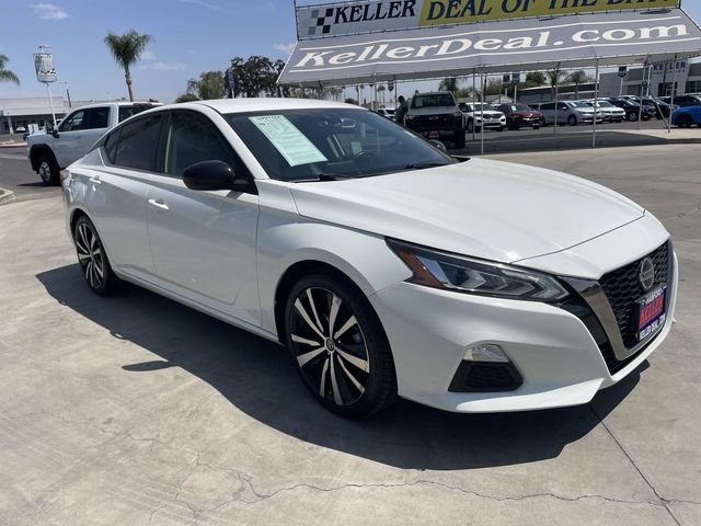 Used 2021 Nissan Altima 2.5 SR FWD image 2