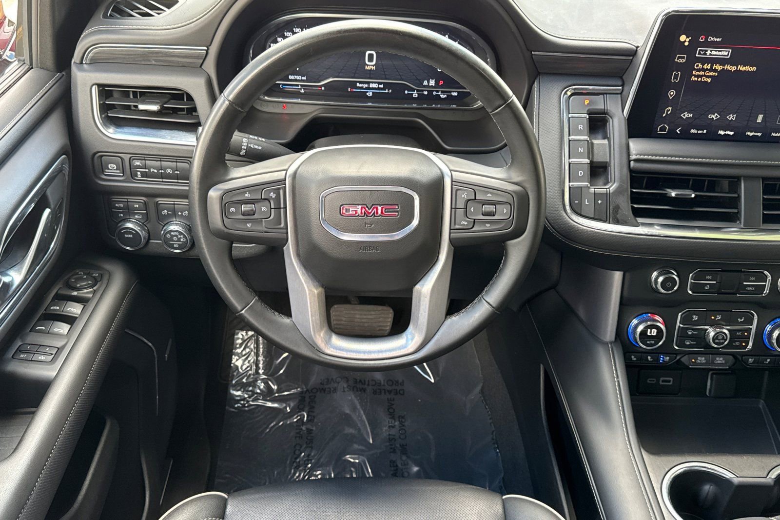 Used 2024 GMC Yukon SLT image 15