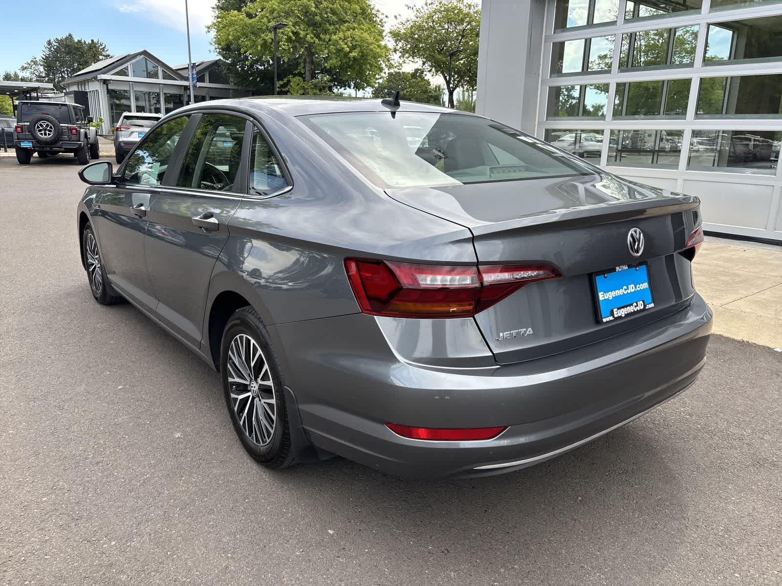Used 2019 Volkswagen Jetta SEL FWD image 3