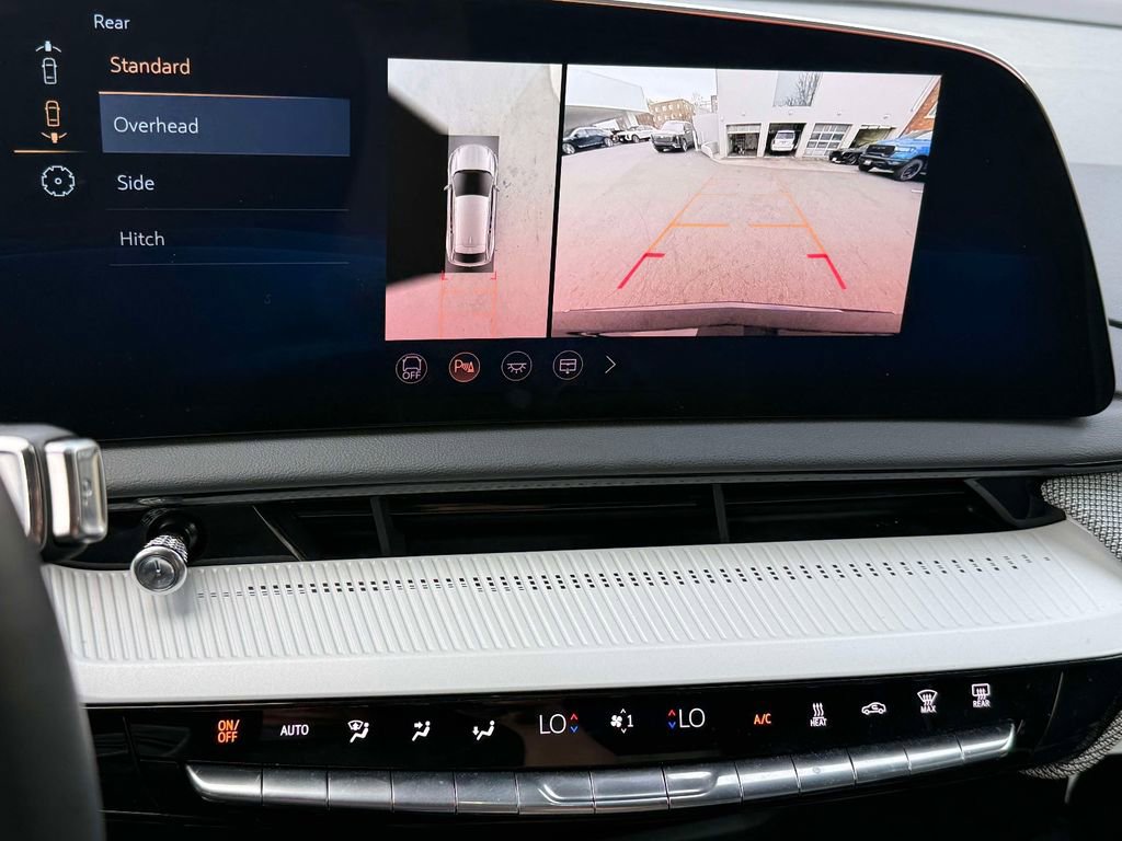 Used 2025 Cadillac Optiq Luxury 2 w/ LPO, Floor Liner Package AWD/4WD image 7