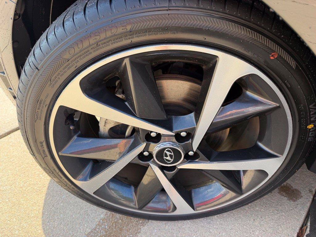 Used 2023 Hyundai Sonata SEL Plus w/ Preferred Accessory Package FWD image 28