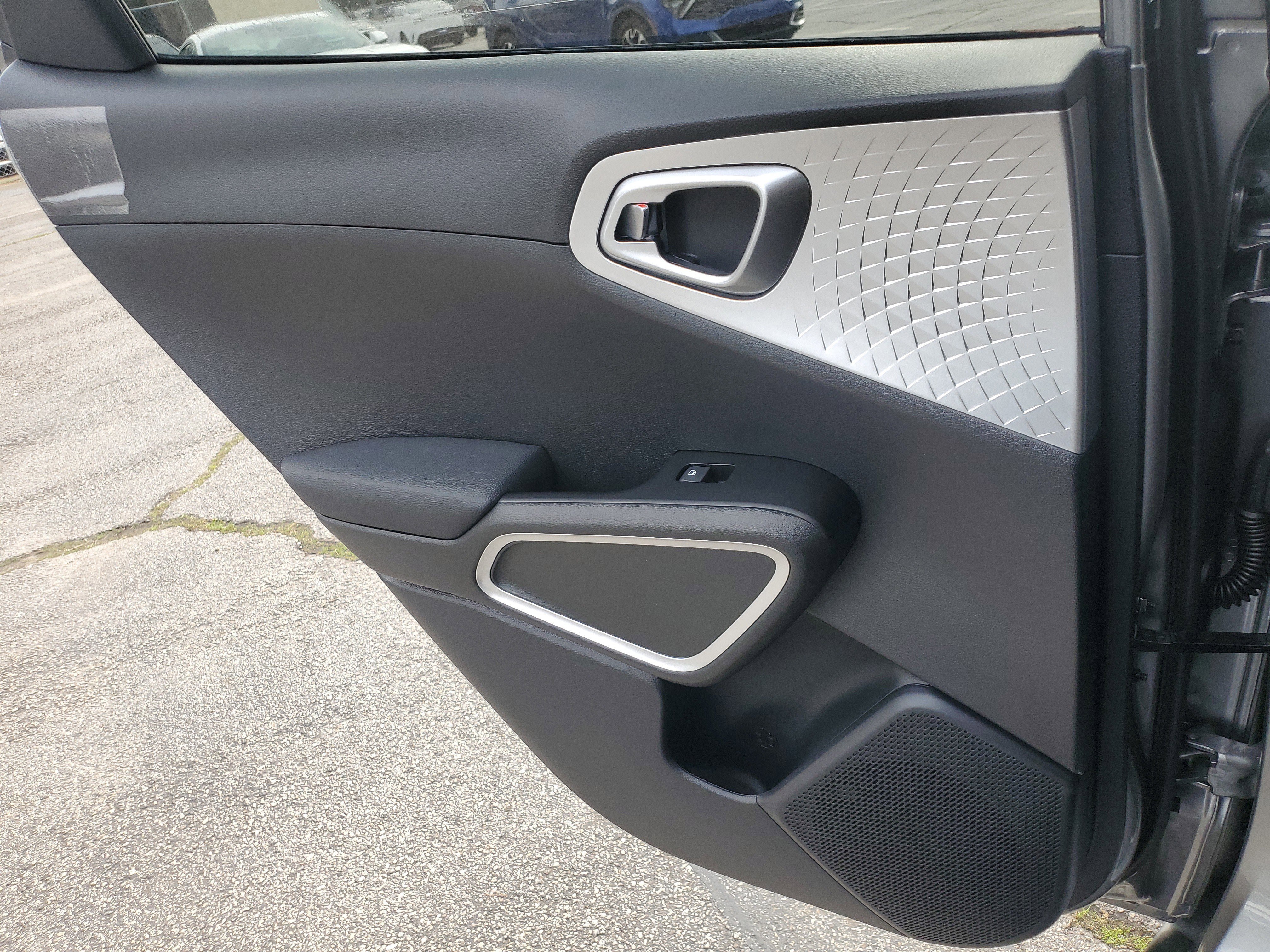 New 2025 Kia Soul LX image 13