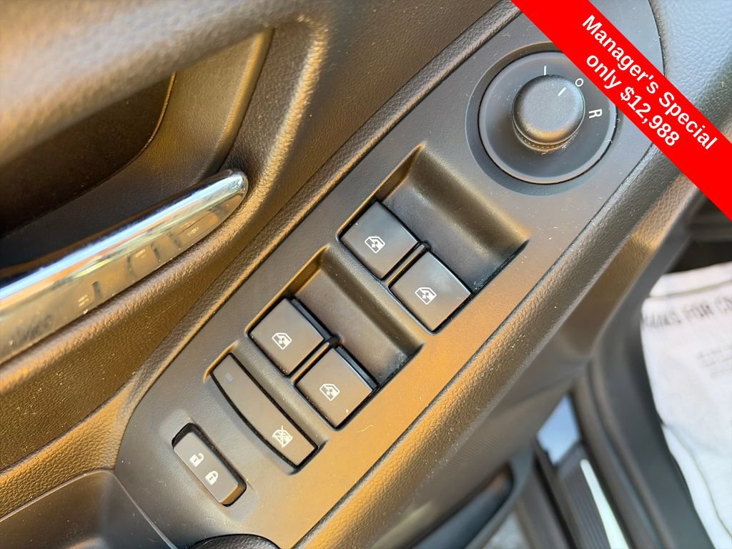Used 2019 Chevrolet Trax LT w/ LT Convenience Package AWD/4WD image 17