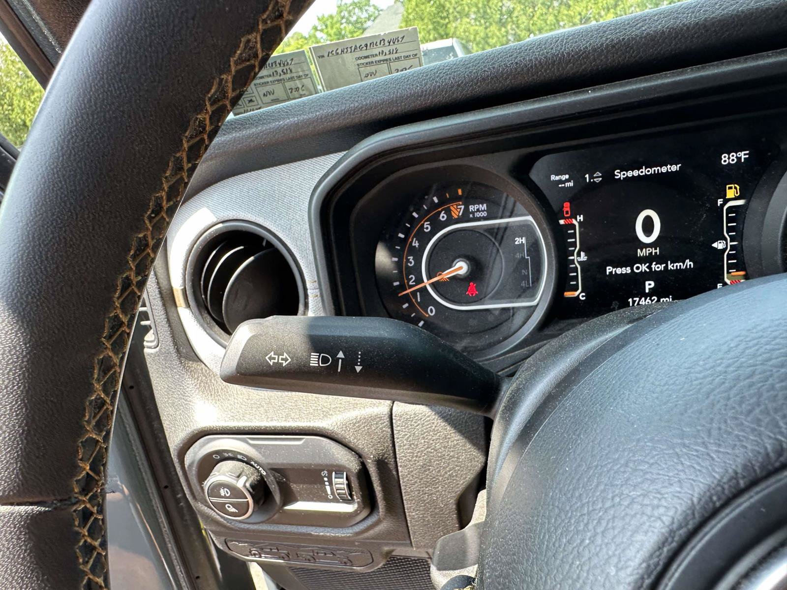 Used 2024 Jeep Gladiator Sport AWD/4WD image 29