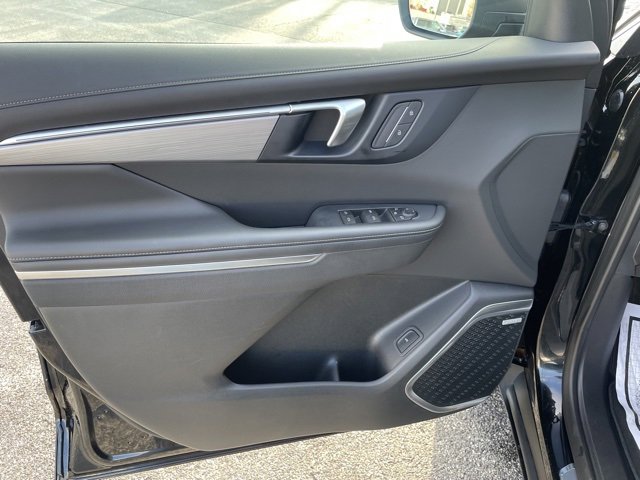 Used 2025 Buick Enclave Preferred image 9