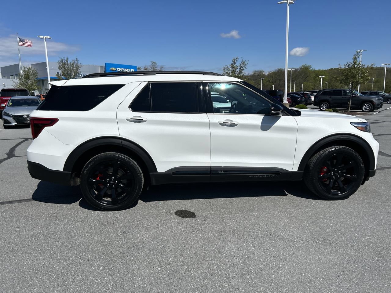 Used 2023 Ford Explorer ST w/ Equipment Group 401A AWD/4WD image 8