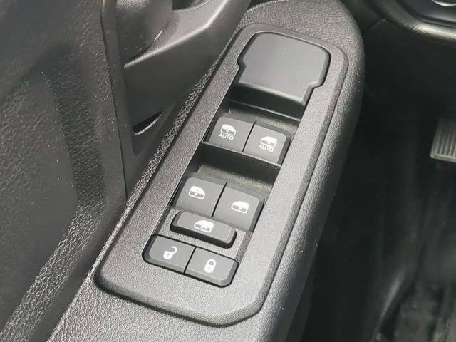 Certified 2025 RAM 2500 Tradesman w/ Chrome Appearance Group AWD/4WD image 26