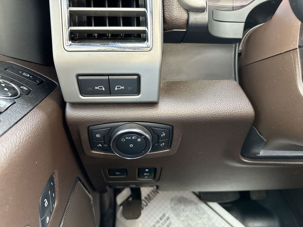 Used 2017 Ford F250 King Ranch w/ King Ranch Ultimate Package image 19