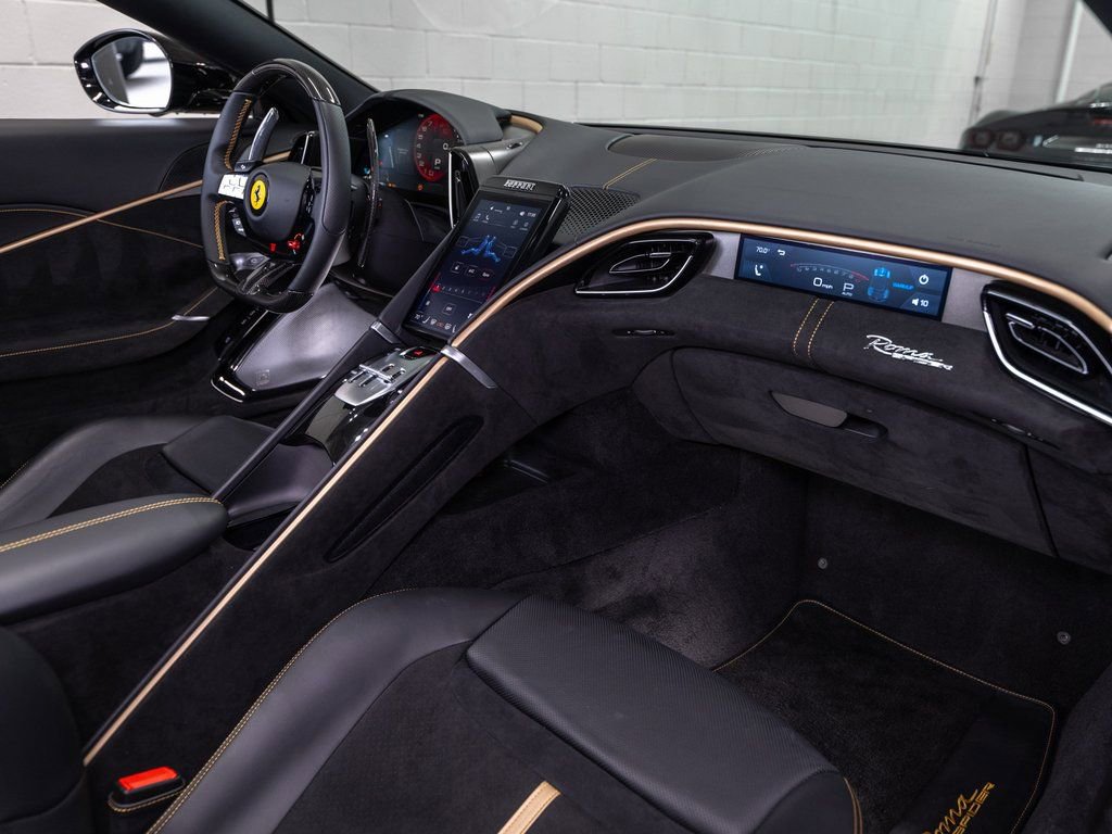 Certified 2024 Ferrari Roma Spider RWD image 18