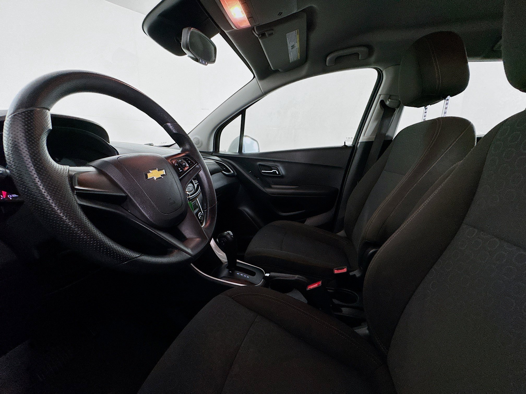 Used 2020 Chevrolet Trax LS FWD image 18