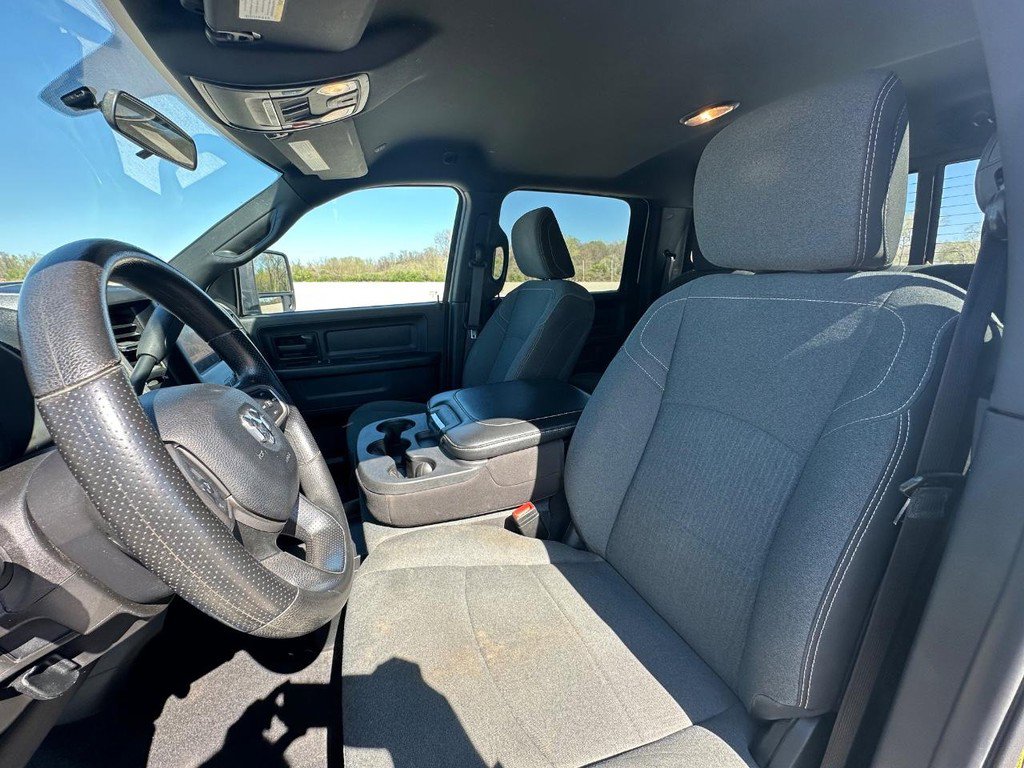 Used 2023 RAM 3500 Tradesman image 21