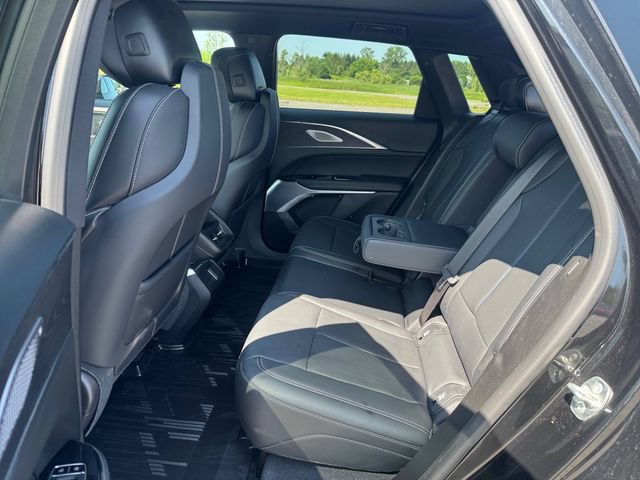 Certified 2024 Cadillac Lyriq Sport AWD/4WD image 16