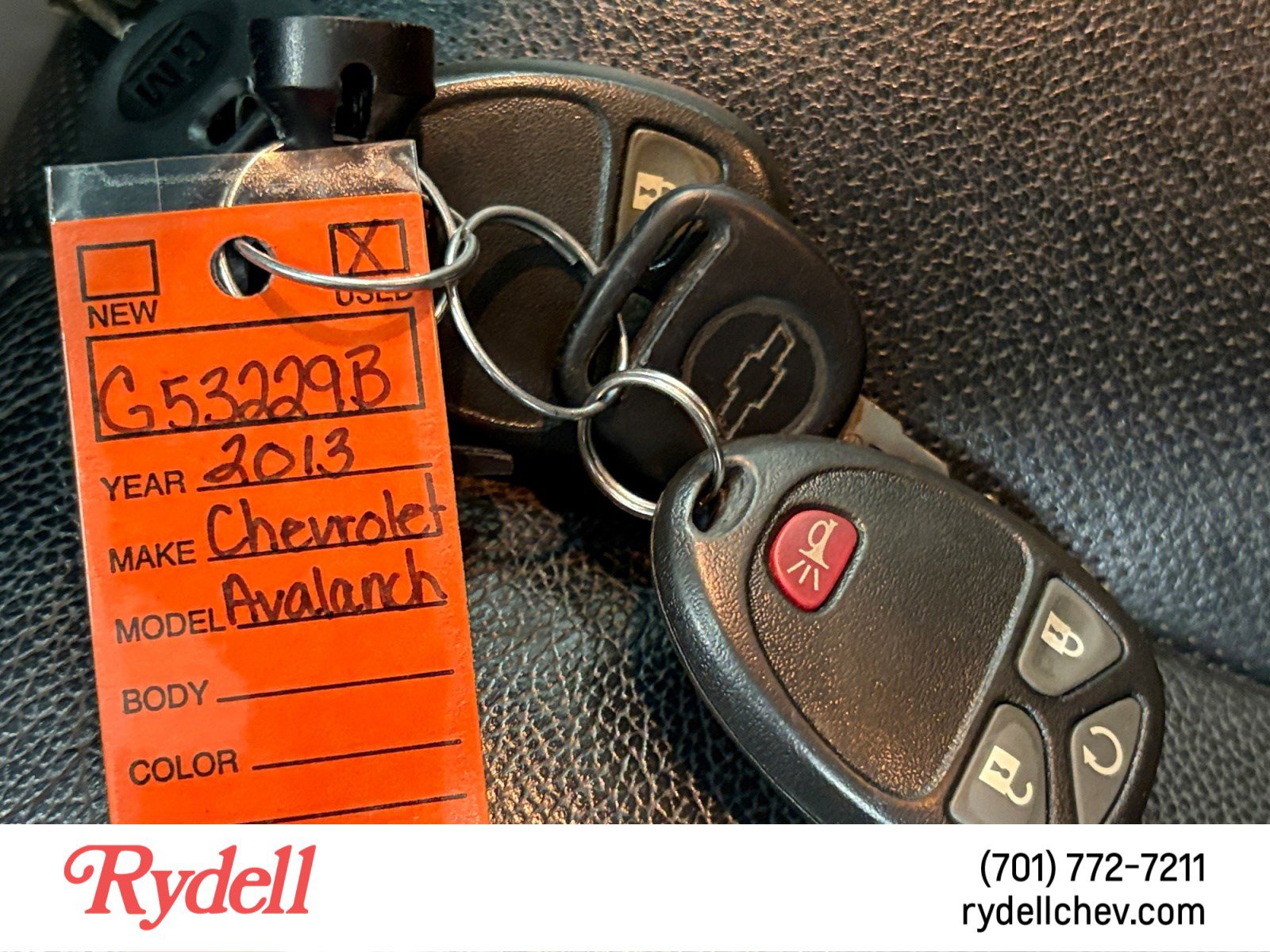 Used 2013 Chevrolet Avalanche LTZ AWD/4WD image 6