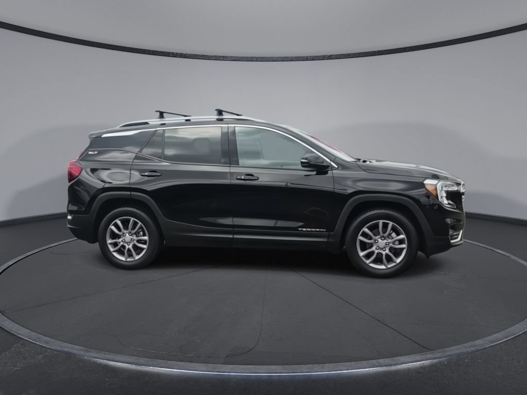 Certified 2023 GMC Terrain SLT AWD/4WD image 2