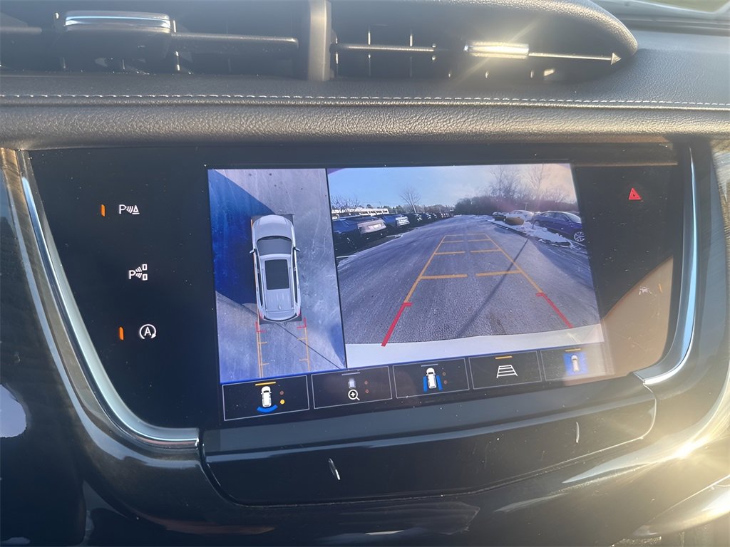 Used 2021 Cadillac XT6 Premium Luxury image 27