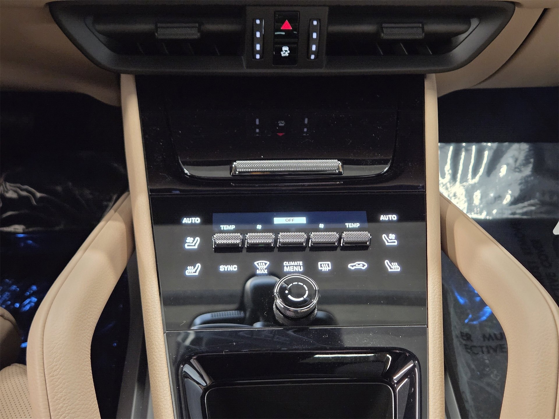 New 2026 Porsche Cayenne Coupe image 22