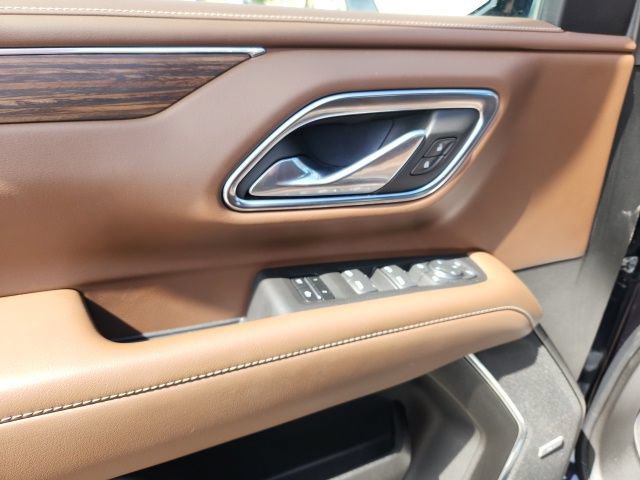 Used 2024 Chevrolet Tahoe High Country AWD/4WD image 21