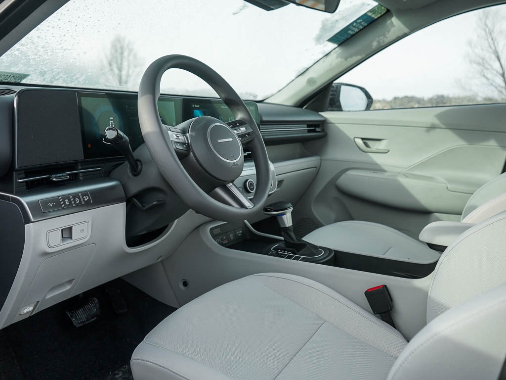 New 2026 Hyundai Kona SE AWD/4WD image 17