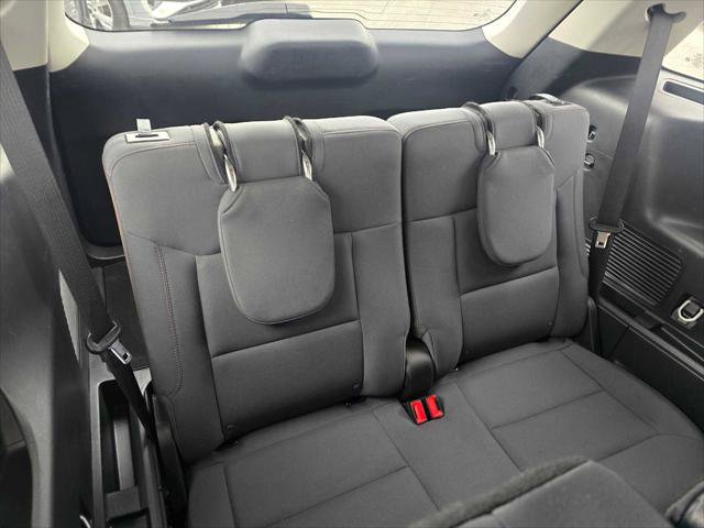 Used 2025 Ford Explorer Active RWD image 13